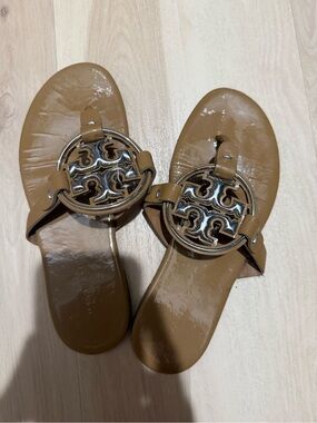 Tory Burch Cognac Patent Leather Logo Slide Sandals